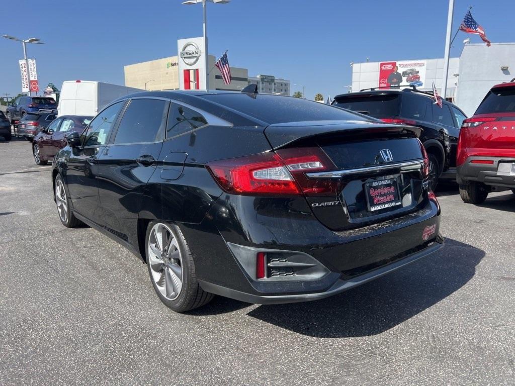 used 2018 Honda Clarity Plug-In Hybrid car, priced at $13,998