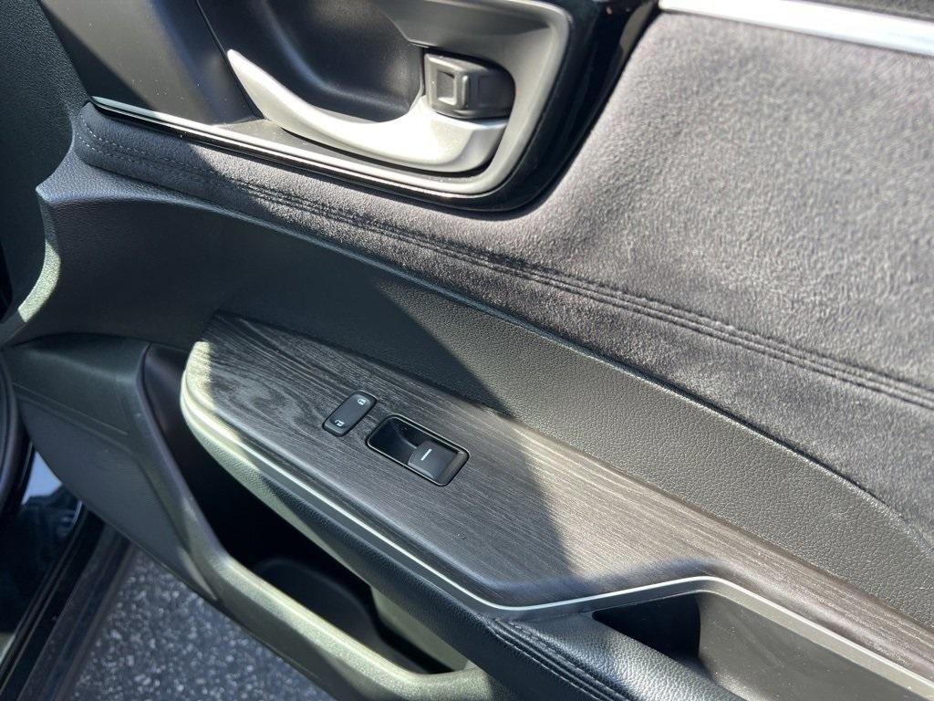 used 2018 Honda Clarity Plug-In Hybrid car, priced at $13,998