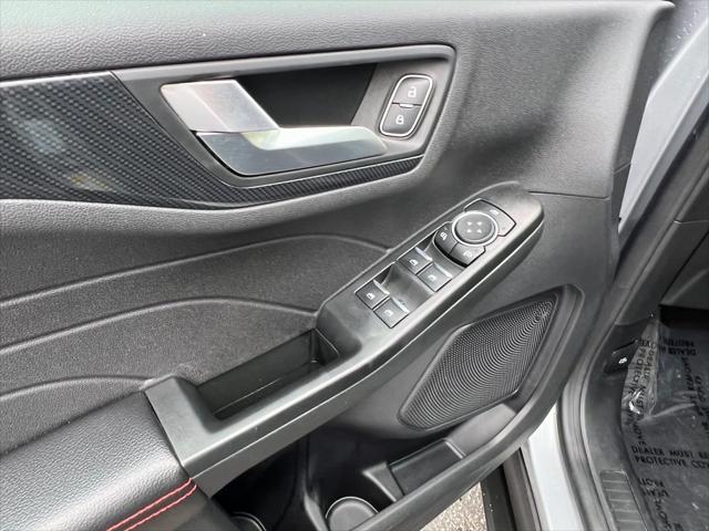 used 2023 Ford Escape car, priced at $25,499