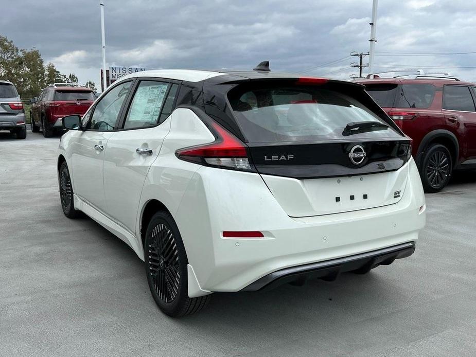 new 2025 Nissan Leaf car, priced at $39,060