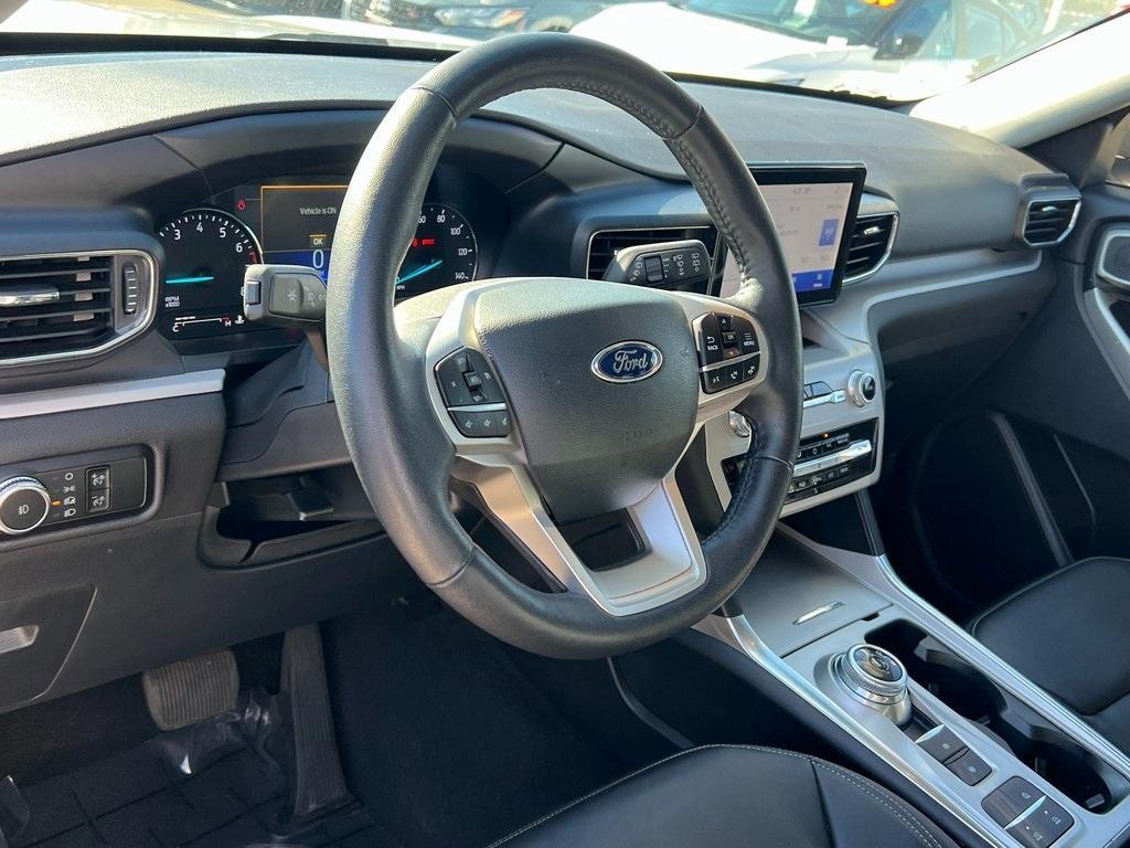 used 2023 Ford Explorer car
