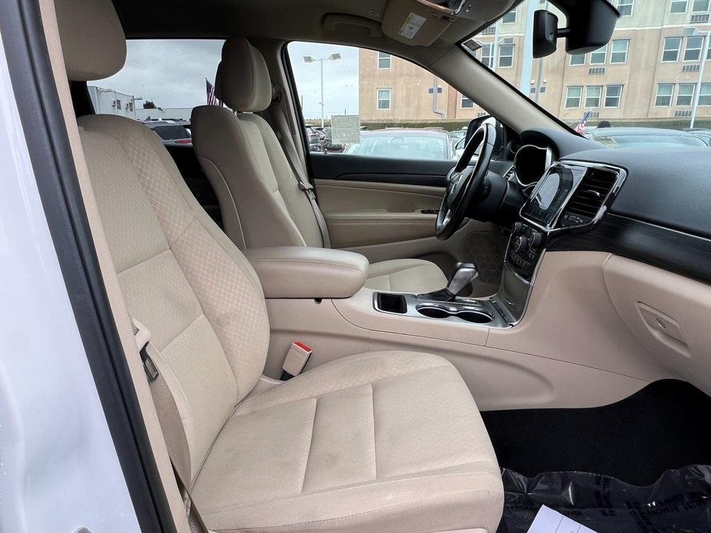 used 2022 Jeep Grand Cherokee car, priced at $28,999