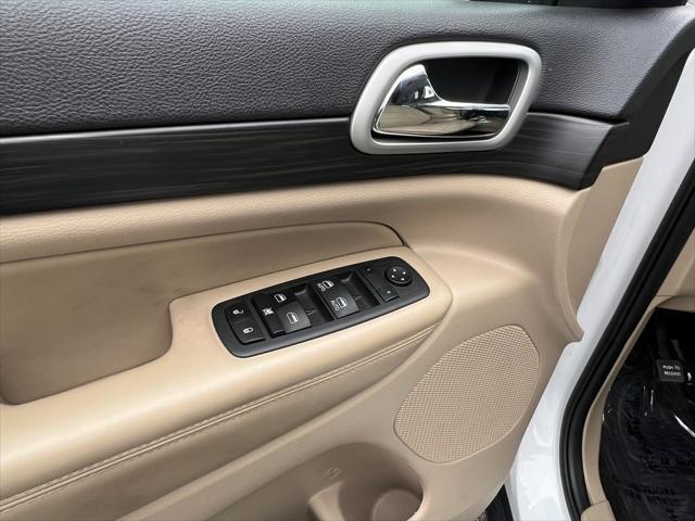 used 2022 Jeep Grand Cherokee car, priced at $23,995