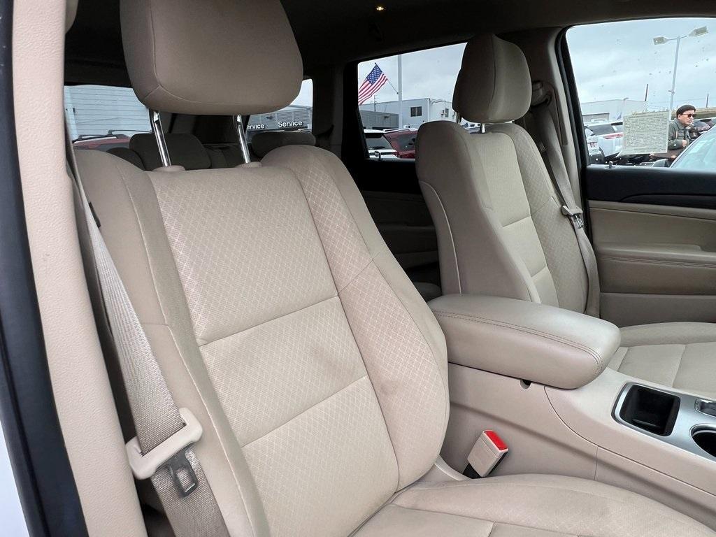 used 2022 Jeep Grand Cherokee car, priced at $28,999