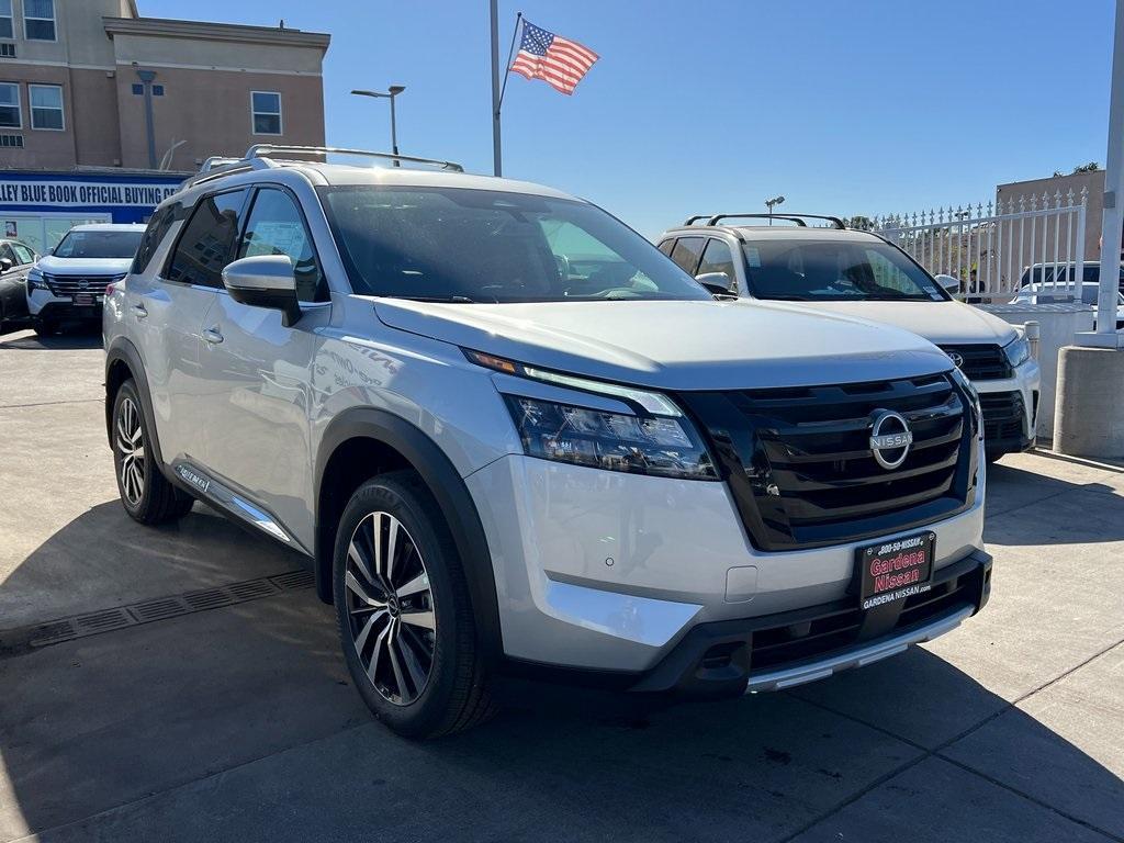 new 2025 Nissan Pathfinder car, priced at $49,916