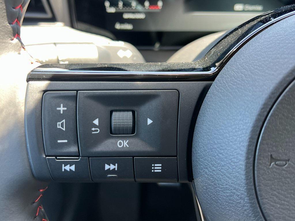 new 2025 Nissan Kicks car, priced at $28,510