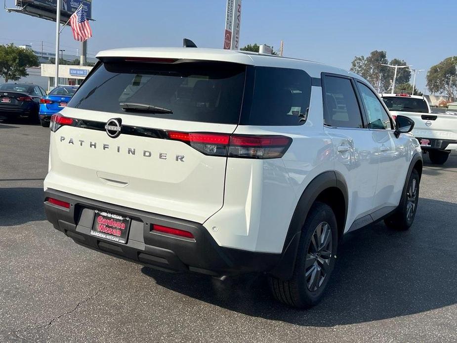 new 2025 Nissan Pathfinder car, priced at $39,010