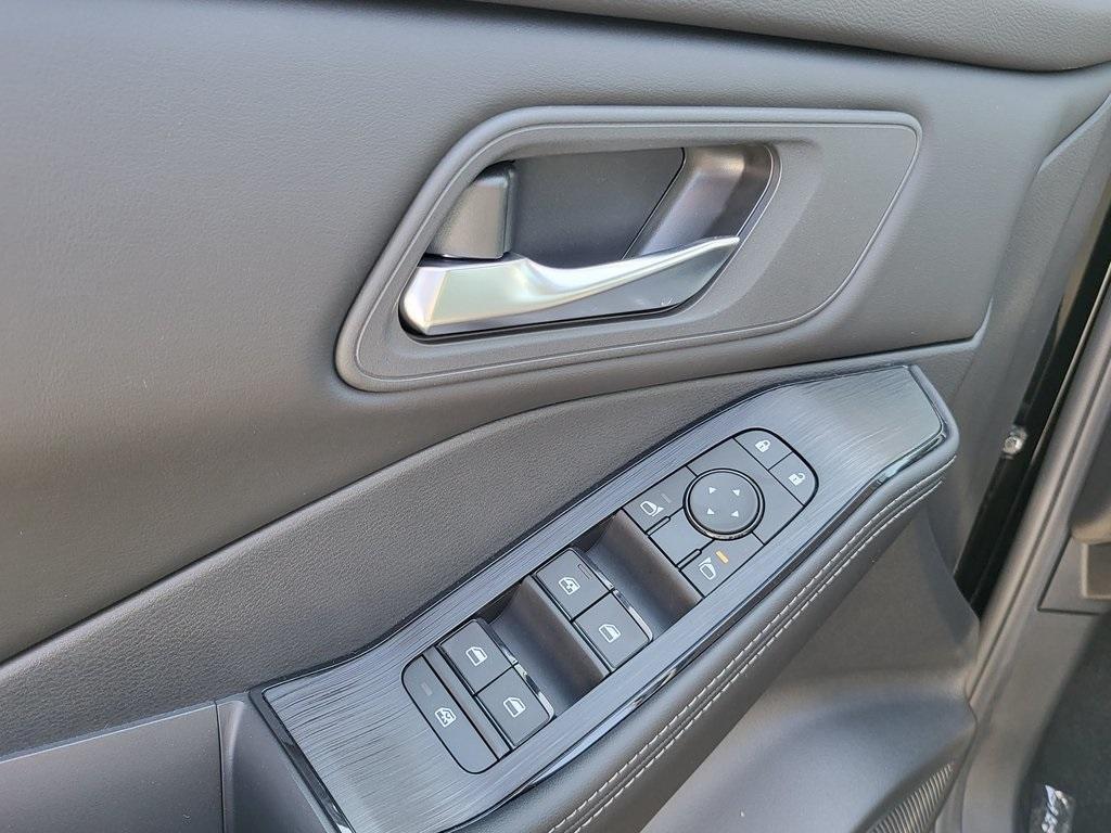 new 2025 Nissan Rogue car, priced at $30,685