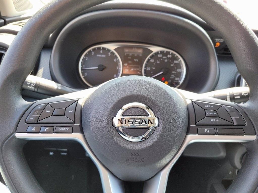 new 2025 Nissan Kicks car, priced at $23,350