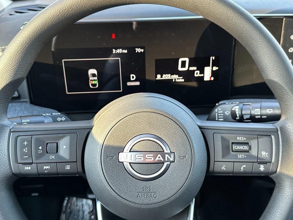 new 2025 Nissan Kicks car, priced at $24,785
