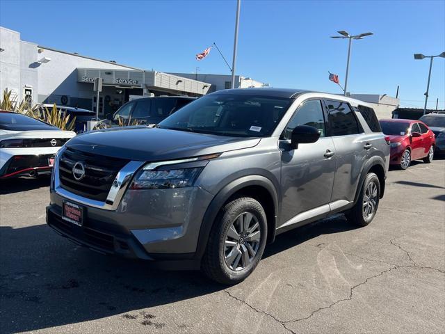 new 2025 Nissan Pathfinder car, priced at $38,718