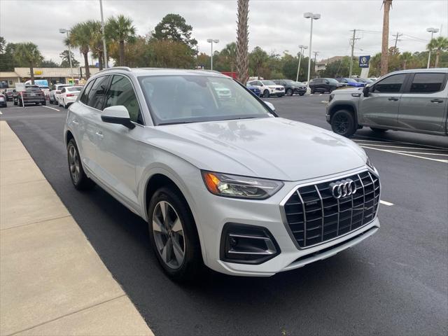 new 2025 Audi Q5 car, priced at $53,625