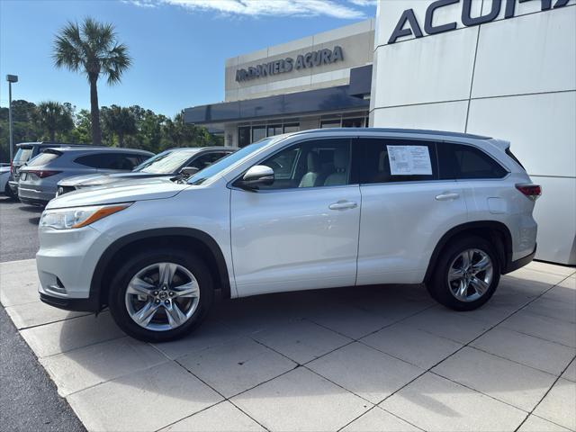 used 2016 Toyota Highlander car, priced at $21,888