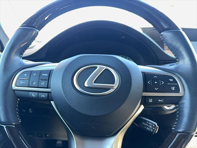 used 2017 Lexus ES 300h car, priced at $26,888