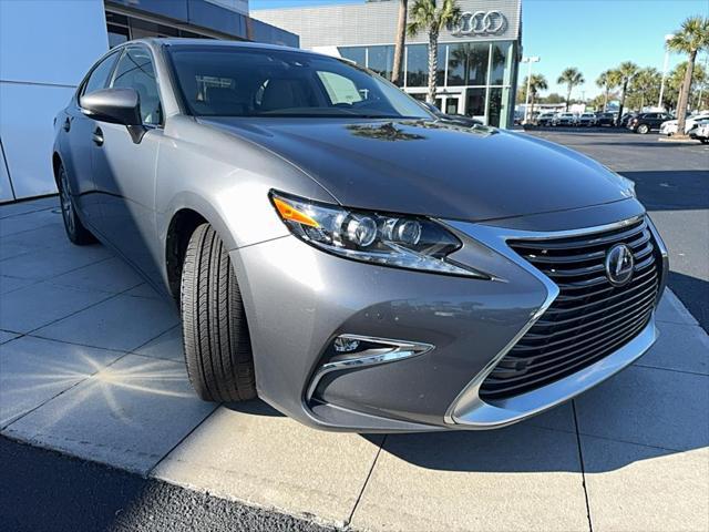 used 2017 Lexus ES 300h car, priced at $26,888