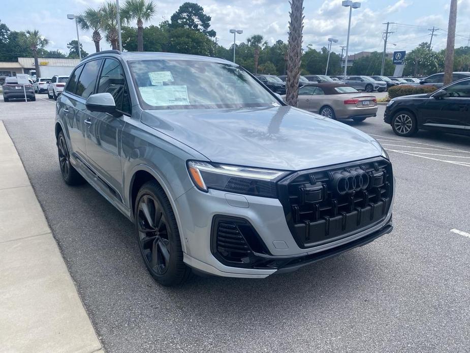 new 2025 Audi Q7 car, priced at $77,655