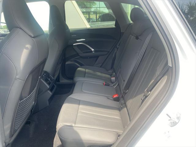 new 2025 Audi Q5 car, priced at $60,175
