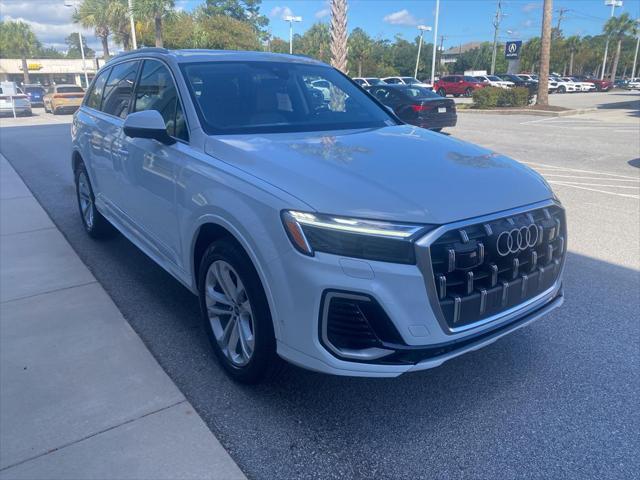 new 2025 Audi Q7 car, priced at $75,655