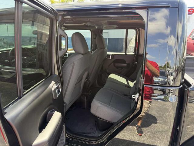 used 2025 Jeep Gladiator car, priced at $38,800