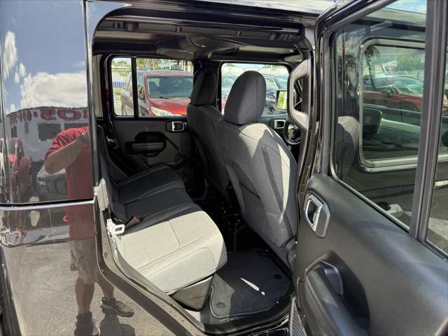 used 2025 Jeep Gladiator car, priced at $38,800