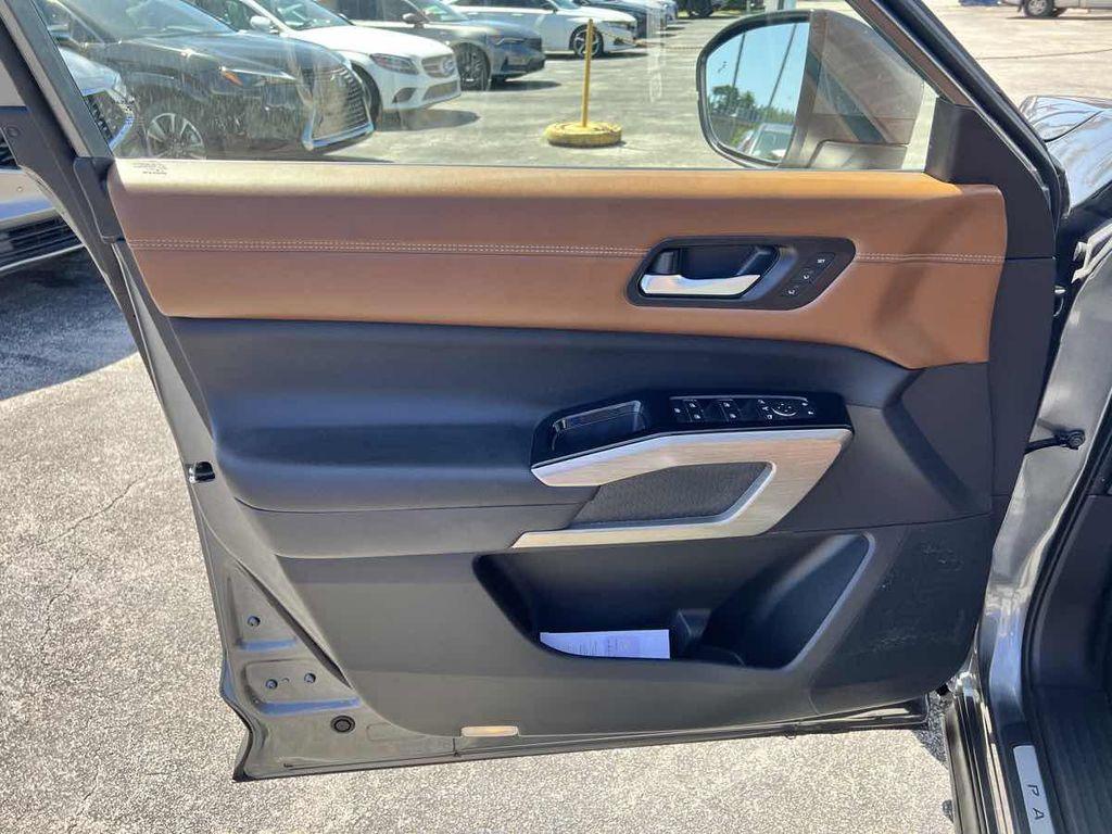 used 2022 Nissan Pathfinder car, priced at $32,950