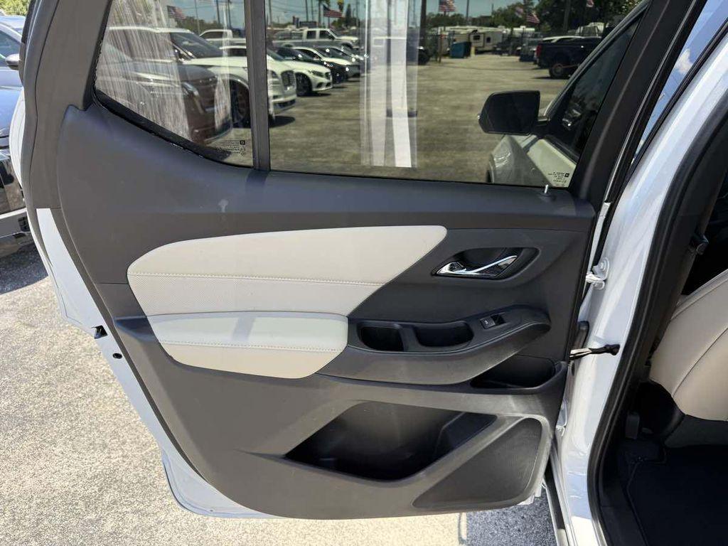 used 2022 Chevrolet Traverse car, priced at $30,950