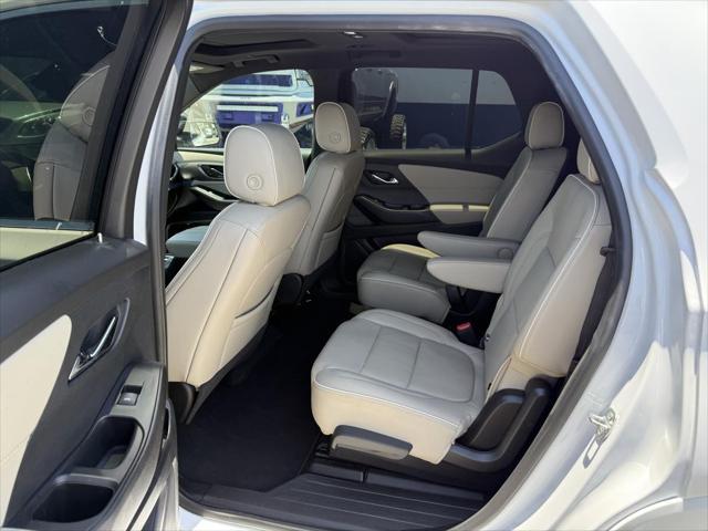 used 2022 Chevrolet Traverse car, priced at $32,800