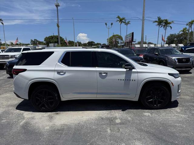 used 2022 Chevrolet Traverse car, priced at $32,800