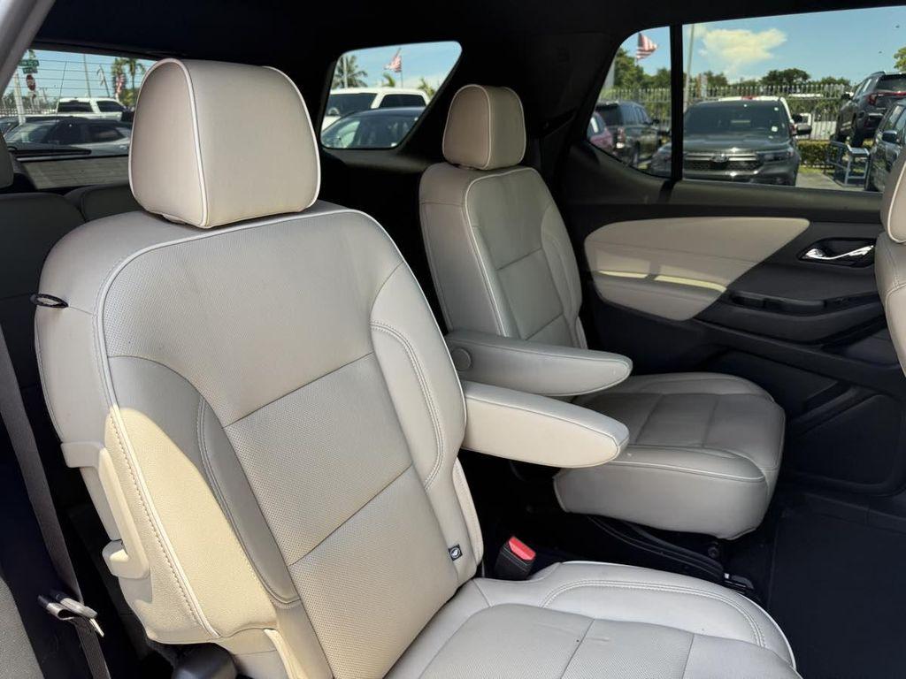 used 2022 Chevrolet Traverse car, priced at $30,950