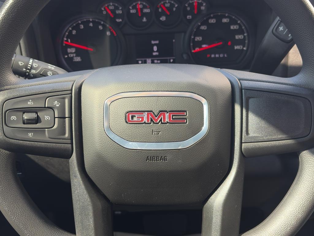 new 2025 GMC Sierra 1500 car, priced at $46,625