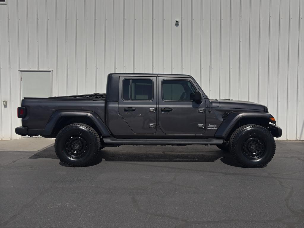 used 2021 Jeep Gladiator car, priced at $37,944