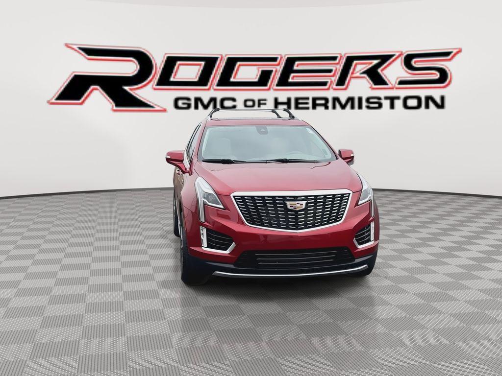 used 2022 Cadillac XT5 car, priced at $34,499