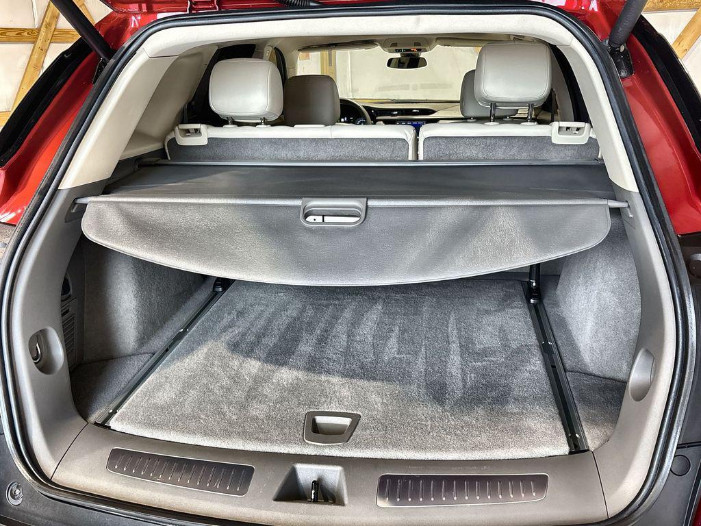 used 2022 Cadillac XT5 car, priced at $34,499