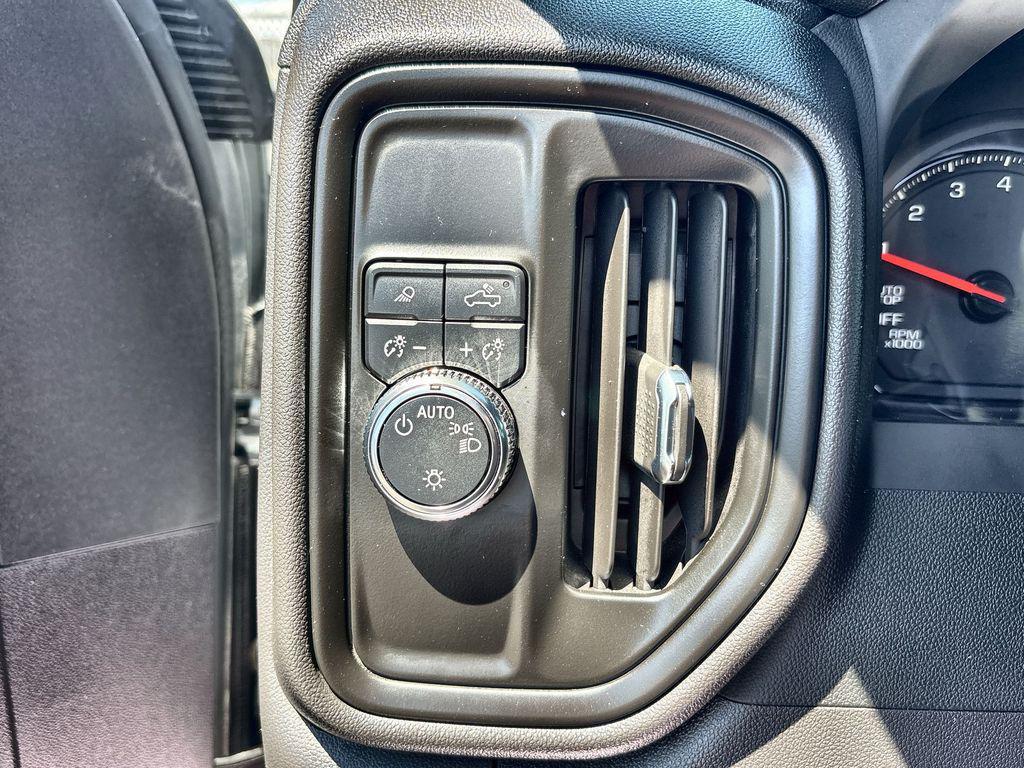 used 2024 GMC Sierra 1500 car, priced at $29,999