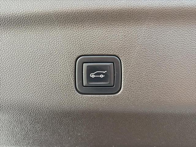 used 2022 GMC Yukon car, priced at $57,999