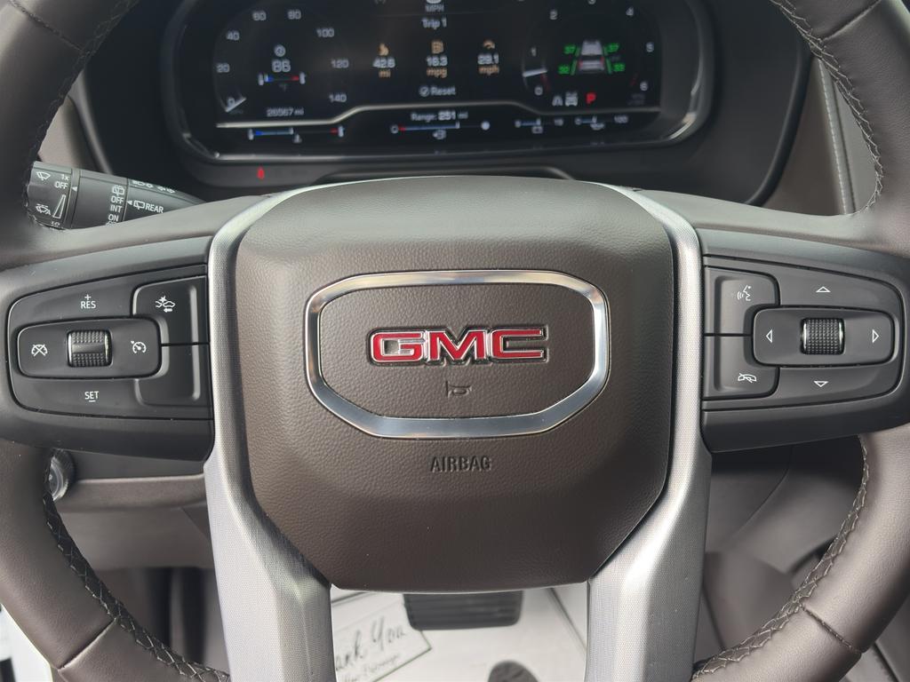 used 2023 GMC Yukon car, priced at $52,543