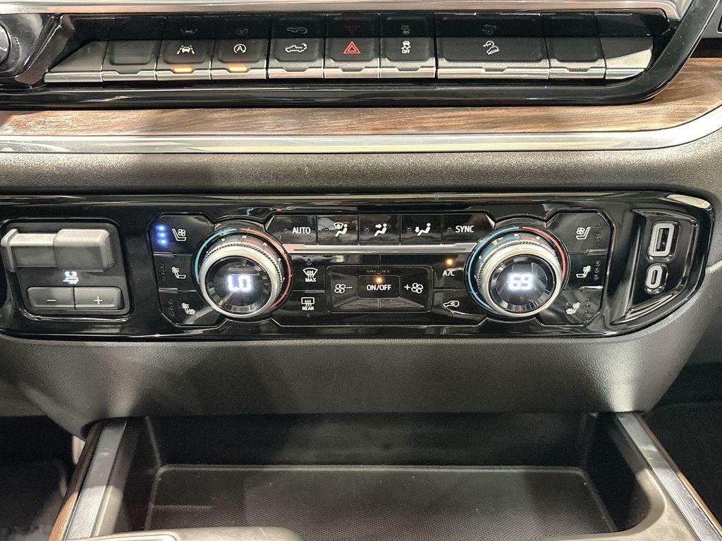 used 2023 GMC Sierra 1500 car, priced at $52,900