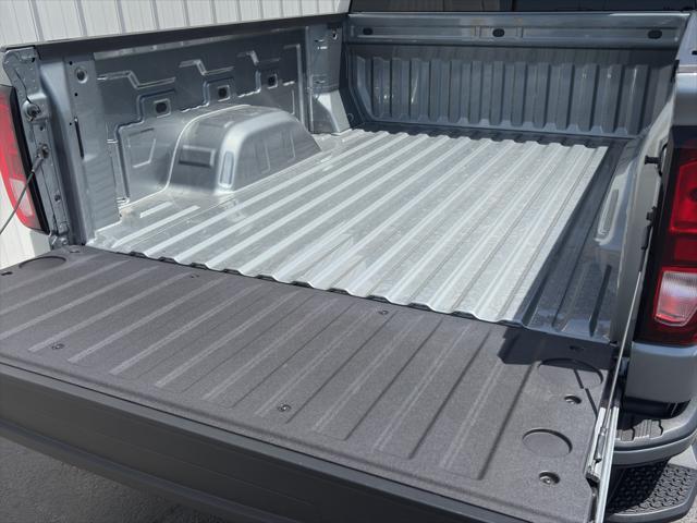 new 2025 GMC Sierra 1500 car, priced at $53,235