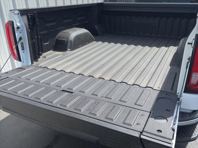 new 2025 GMC Sierra 1500 car, priced at $67,290