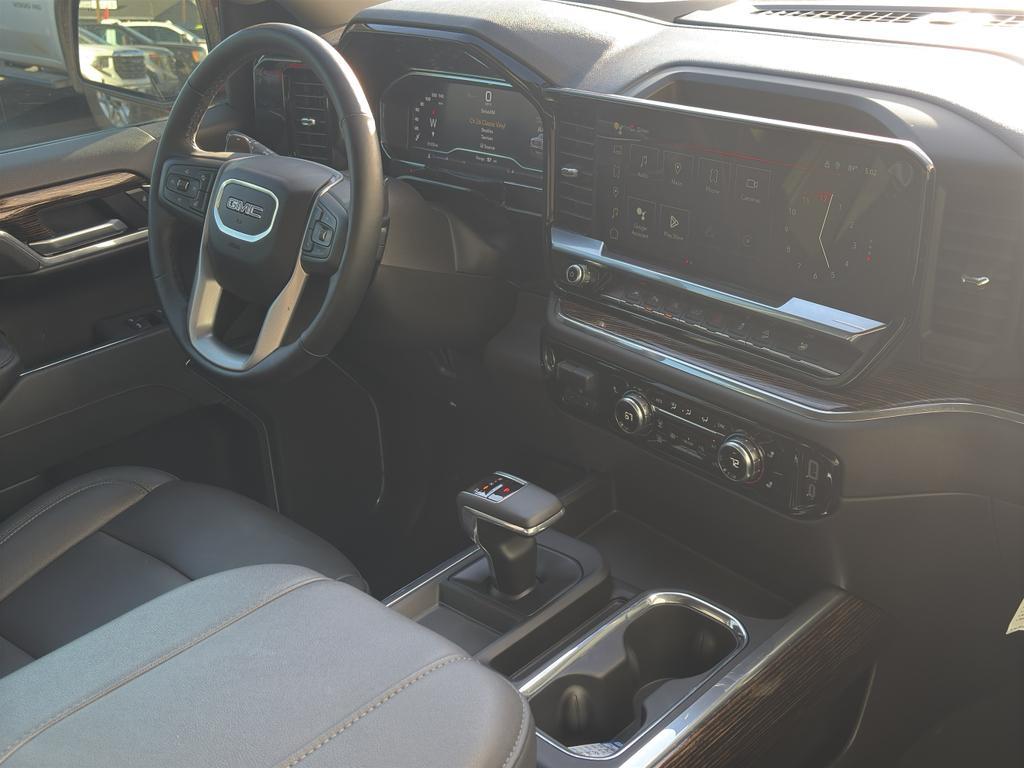 new 2025 GMC Sierra 1500 car, priced at $67,475
