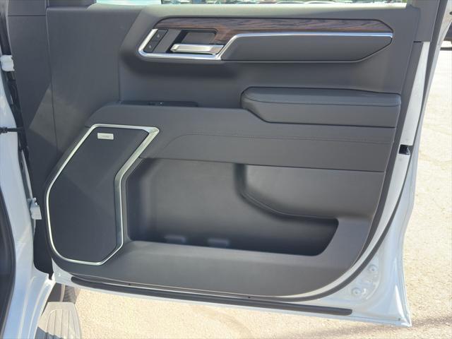 new 2025 GMC Sierra 1500 car, priced at $64,175