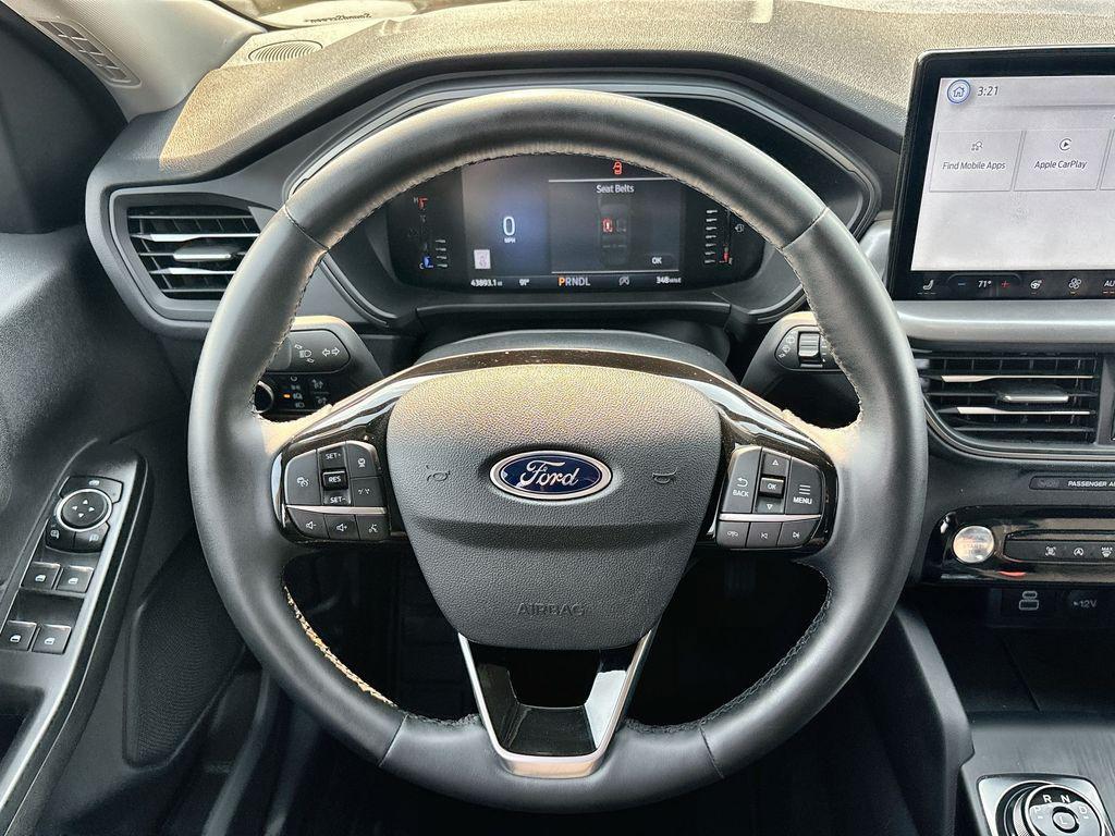used 2024 Ford Escape car, priced at $21,999