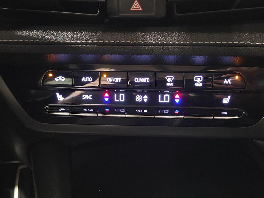 used 2023 Buick Envision car, priced at $34,900