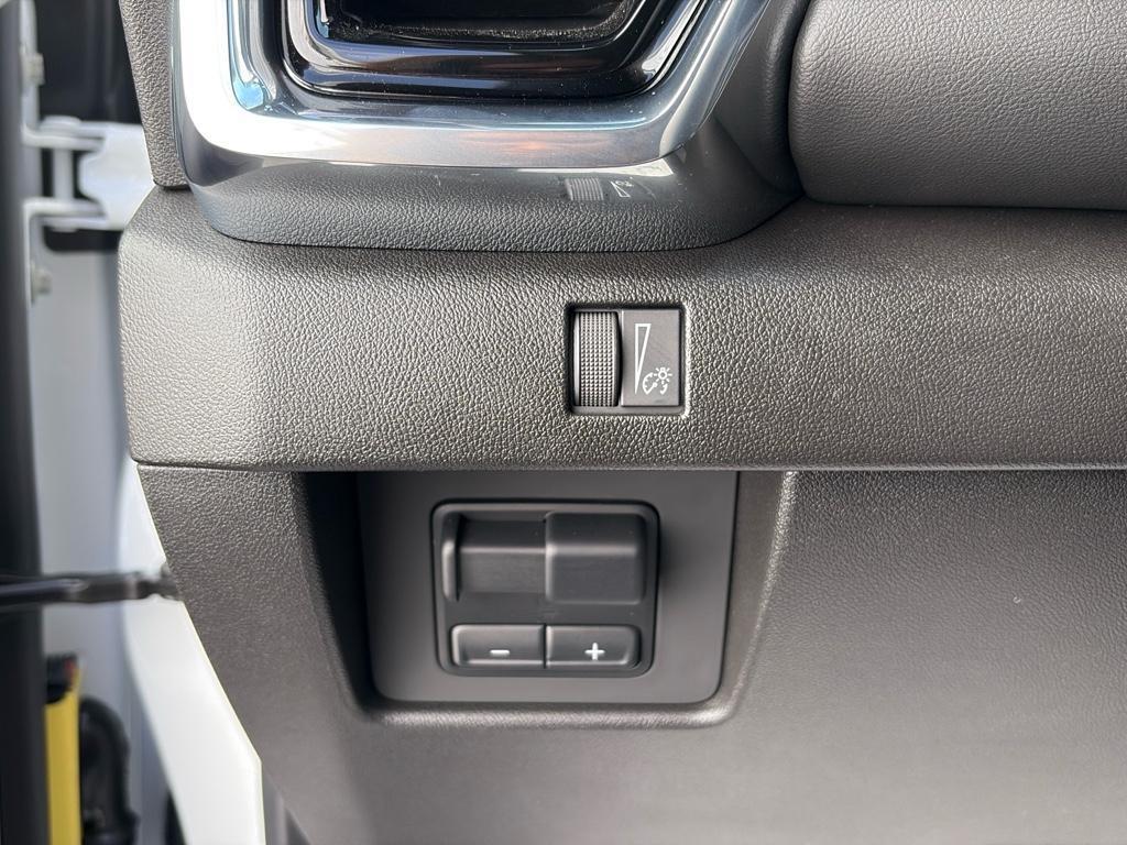 new 2025 GMC Canyon car, priced at $37,205