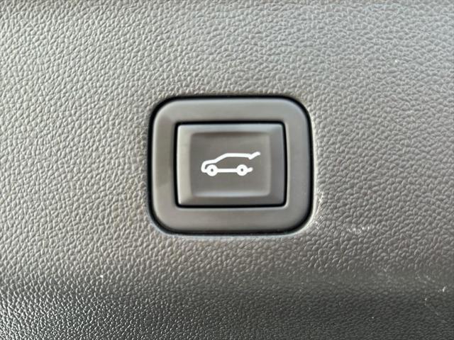 used 2023 GMC Yukon car, priced at $65,999