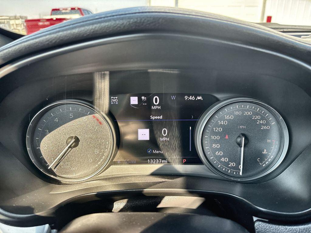 used 2023 Cadillac XT4 car, priced at $34,599
