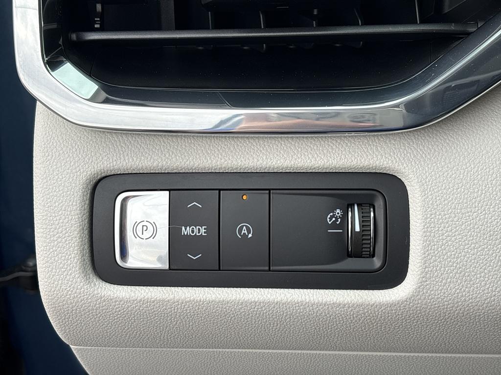 new 2025 GMC Acadia car, priced at $57,250
