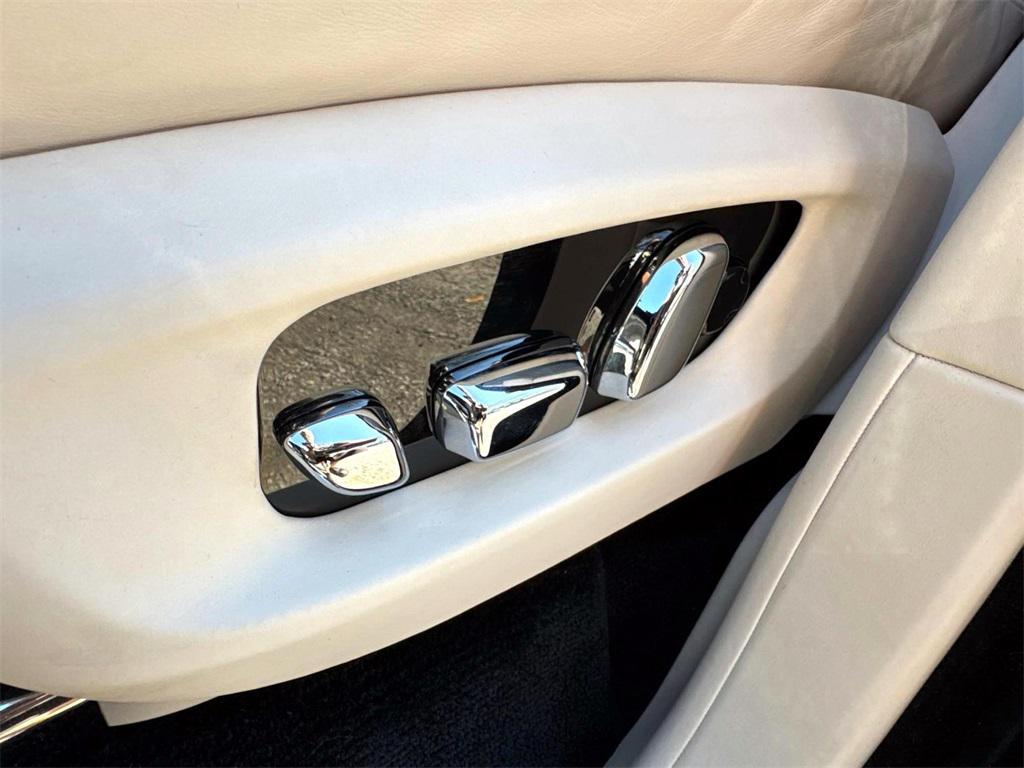 used 2021 Rolls-Royce Cullinan car, priced at $248,911