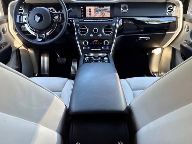 used 2021 Rolls-Royce Cullinan car, priced at $289,995