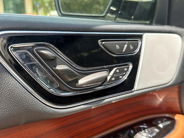 used 2024 Lincoln Navigator car, priced at $77,992